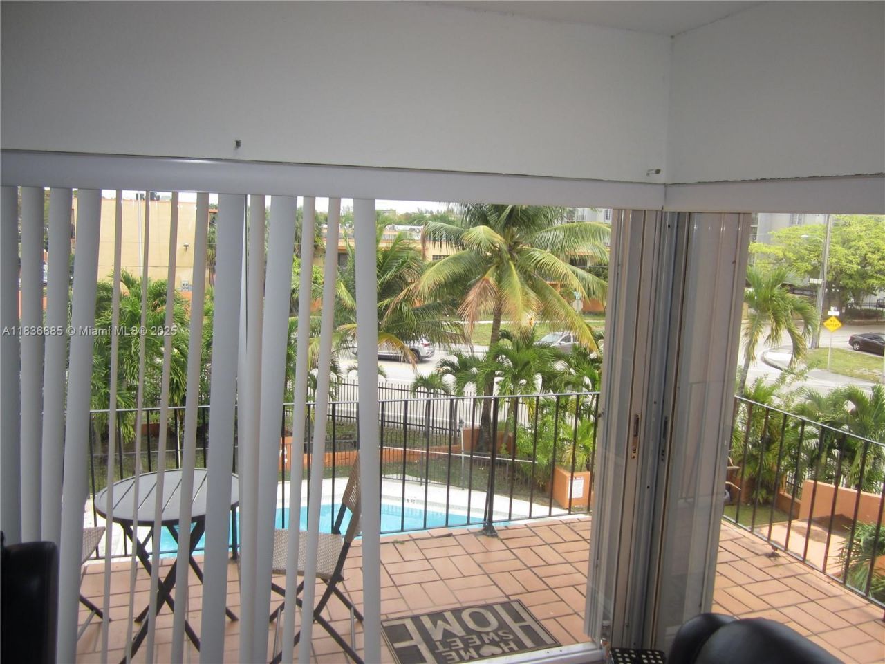 6780 W 2nd Ct, Unit 304, Hialeah, FL 33012 Photo