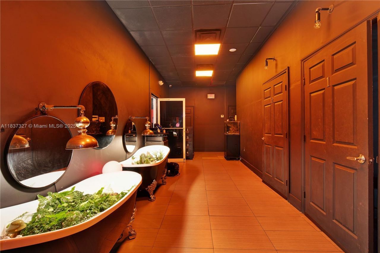 Please Call For Address, Pembroke Pines, FL 33024 Photo