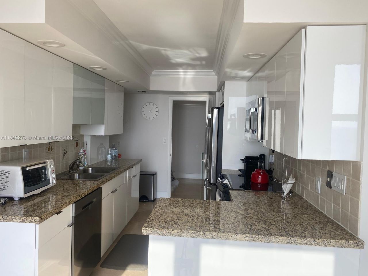 1111 Crandon Blvd, Unit B1107, Key Biscayne, FL 33149 Photo