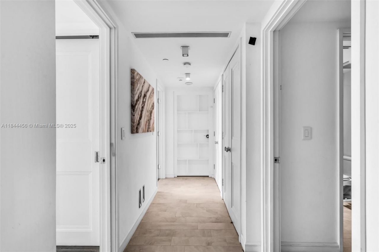 20201 E Country Club Dr, Unit 2808-2809, Aventura, FL 33180 Photo