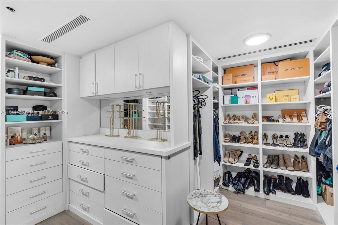 20201 E Country Club Dr, Unit 2808-2809, Aventura, FL 33180 Photo