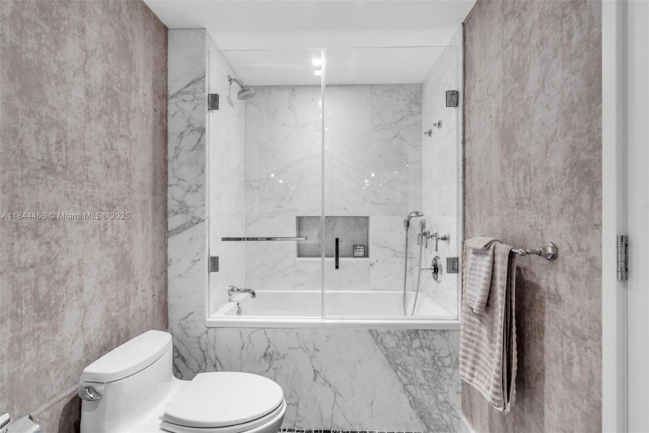 20201 E Country Club Dr, Unit 2808-2809, Aventura, FL 33180 Photo