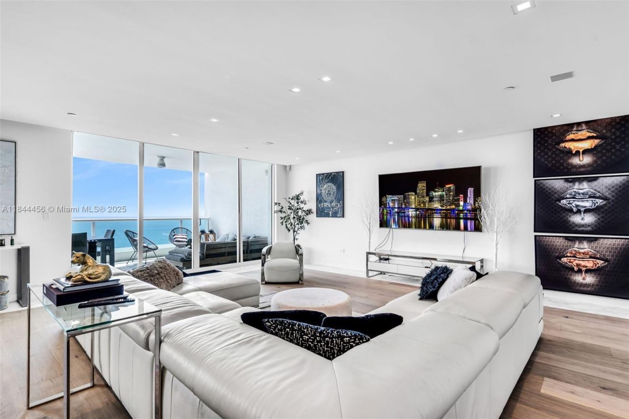 20201 E Country Club Dr, Unit 2808-2809, Aventura, FL 33180 Photo