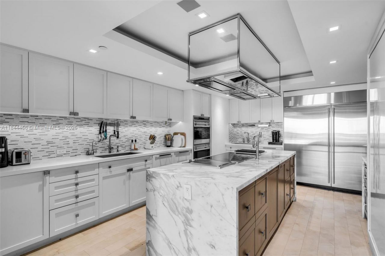 20201 E Country Club Dr, Unit 2808-2809, Aventura, FL 33180 Photo