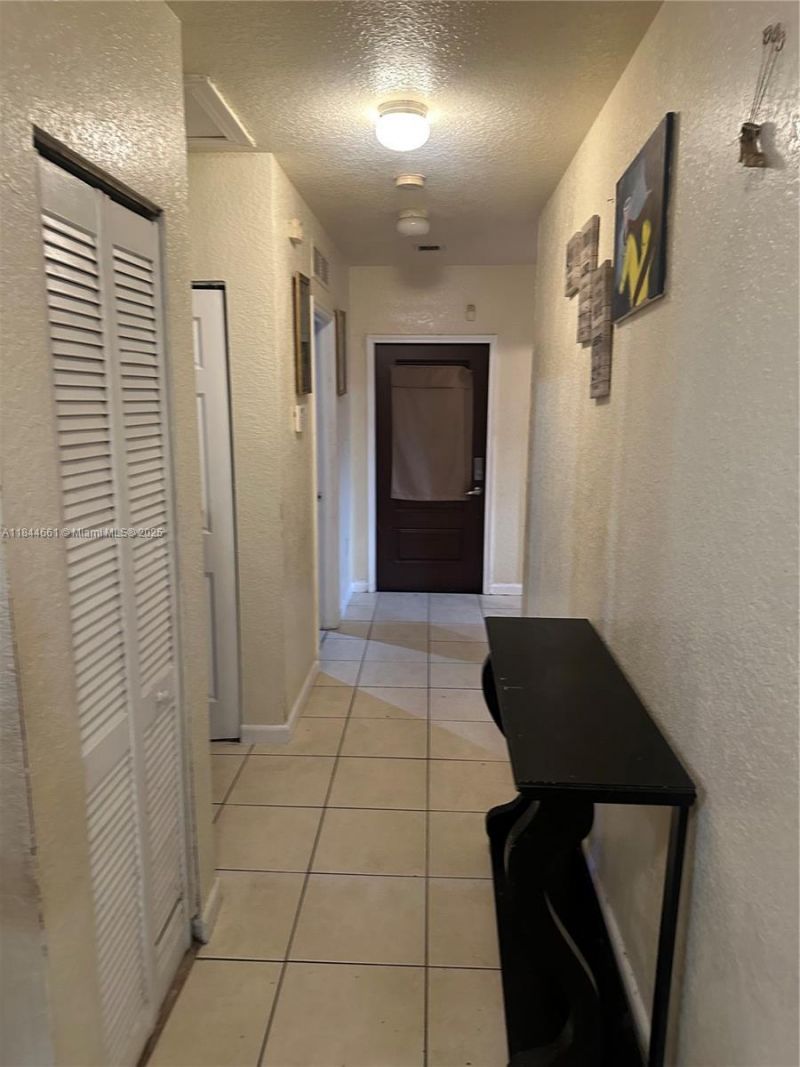 1845 NW 44th St, Miami, FL 33142 Photo