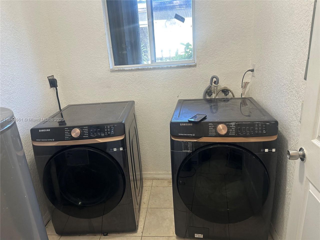 1845 NW 44th St, Miami, FL 33142 Photo