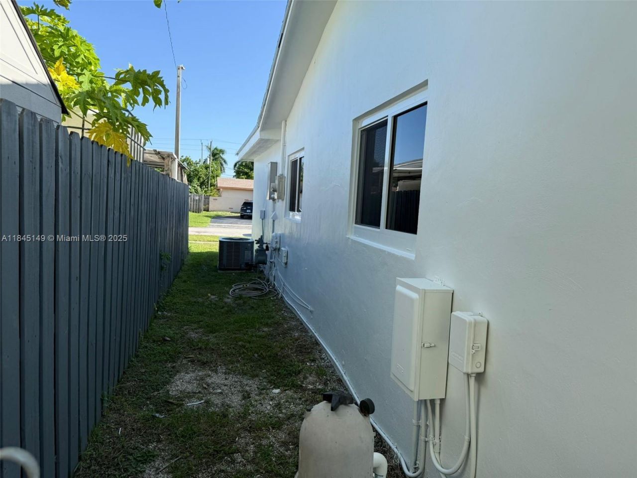 8981 NW 24th St, Sunrise, FL 33322 Photo