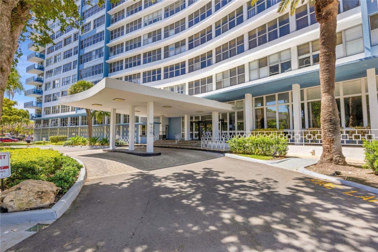 7441 Wayne Ave, Unit 15E, Miami Beach, FL 33141 Photo