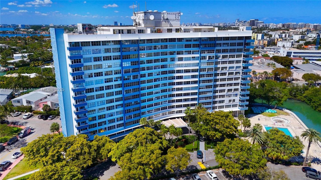 7441 Wayne Ave, Unit 15E, Miami Beach, FL 33141 Photo