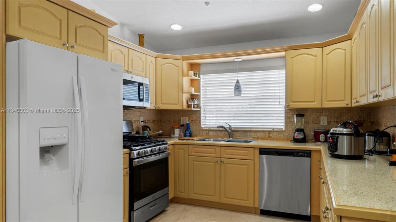 13330 SW 79th St, Miami, FL 33183 Photo