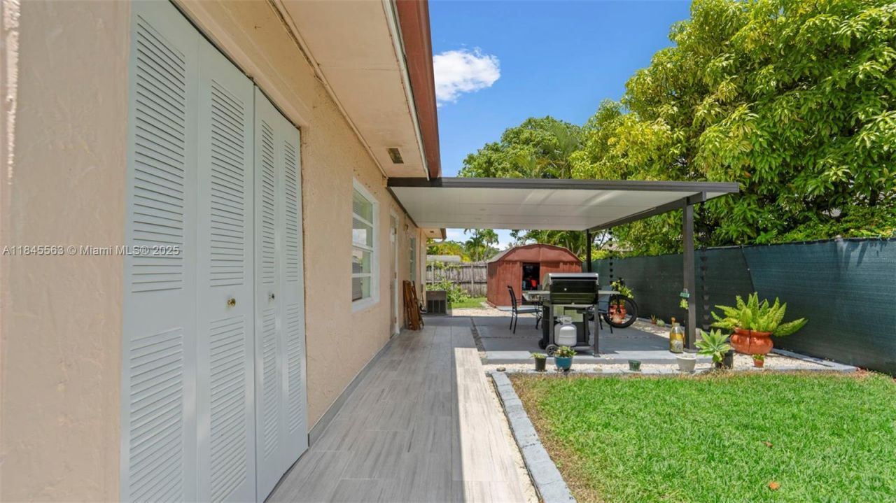 13330 SW 79th St, Miami, FL 33183 Photo