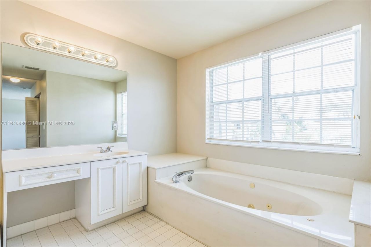 18091 SW 22nd St, Miramar, FL 33029 Photo