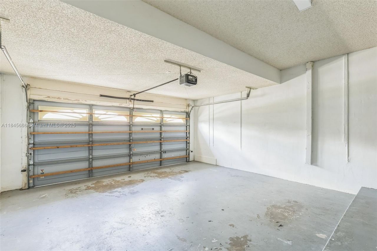 18091 SW 22nd St, Miramar, FL 33029 Photo