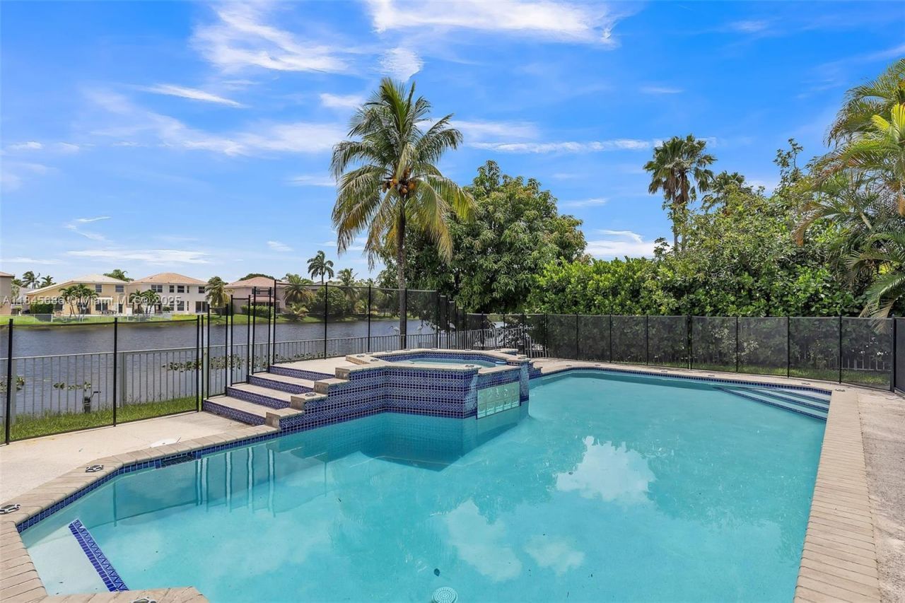 18091 SW 22nd St, Miramar, FL 33029 Photo