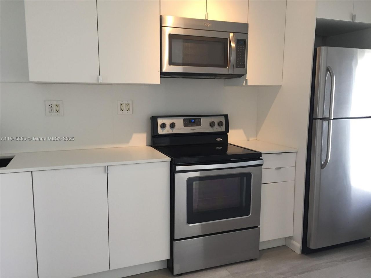 201 Sunrise Drive, Unit 102, Key Biscayne, FL 33149 Photo