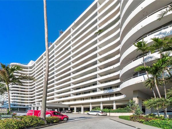5555 Collins Ave, Unit 4W, Miami Beach, FL 33140