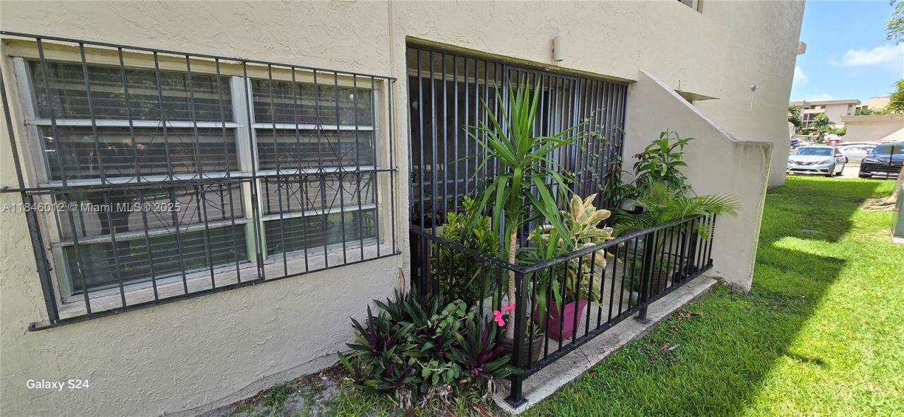 816 NW 87th Ave, Unit 107, Miami, FL 33172 Photo