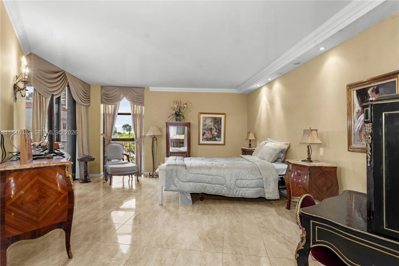 20281 E Country Club Dr, Unit 207, Aventura, FL 33180 Photo