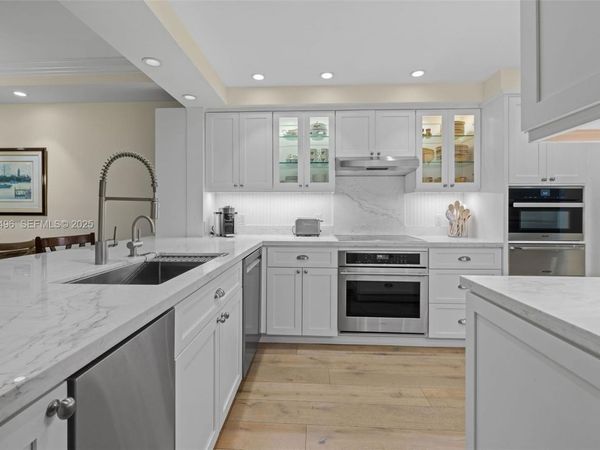 2600 Cardena St, Unit 2, Coral Gables, FL 33134