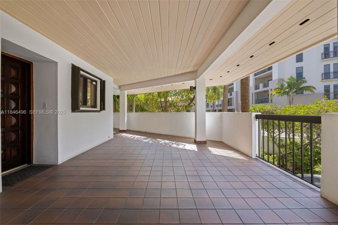 2600 Cardena St, Unit 2, Coral Gables, FL 33134 Photo