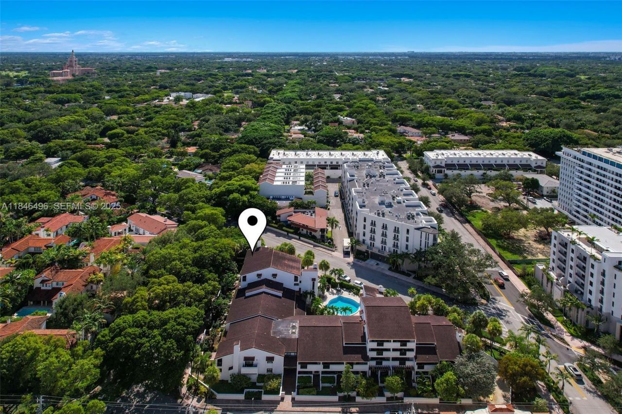 2600 Cardena St, Unit 2, Coral Gables, FL 33134 Photo