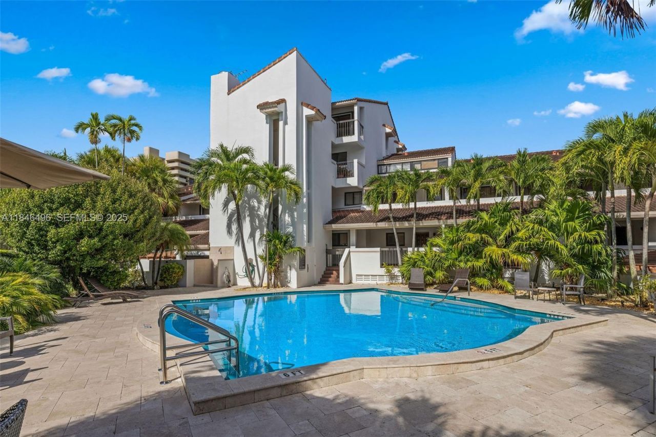 2600 Cardena St, Unit 2, Coral Gables, FL 33134 Photo