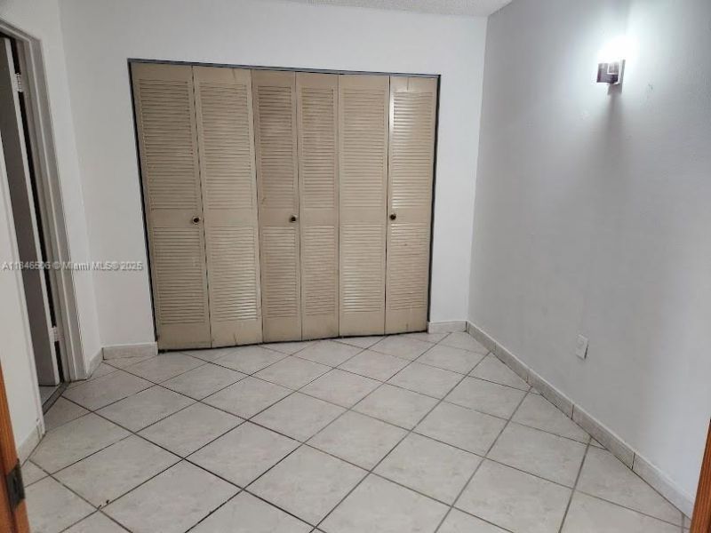 5055 NW 7th St, Unit 1003, Miami, FL 33126 Photo