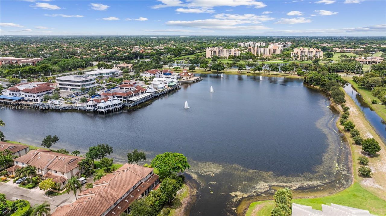 6603 Via Regina, Unit 50, Boca Raton, FL 33433 Photo