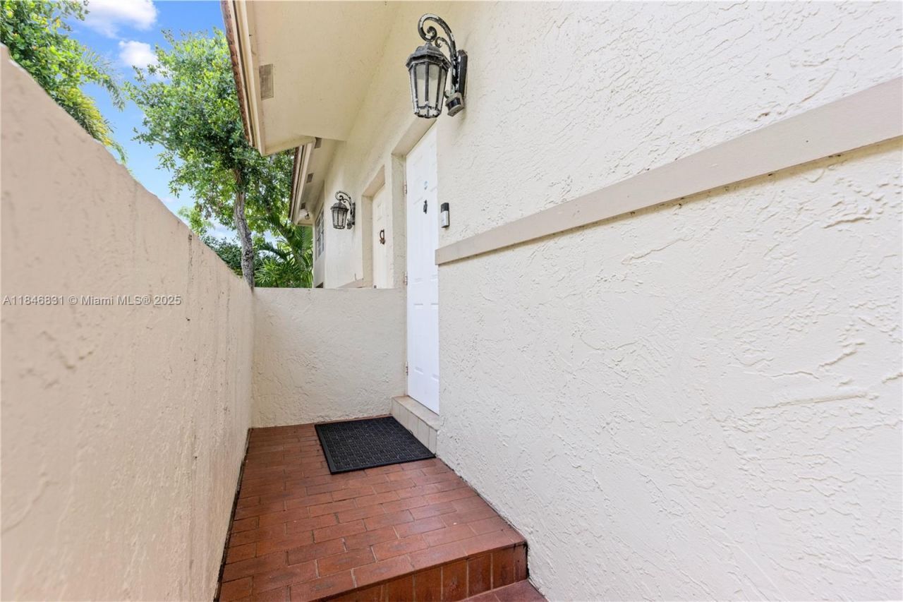 6603 Via Regina, Unit 50, Boca Raton, FL 33433 Photo