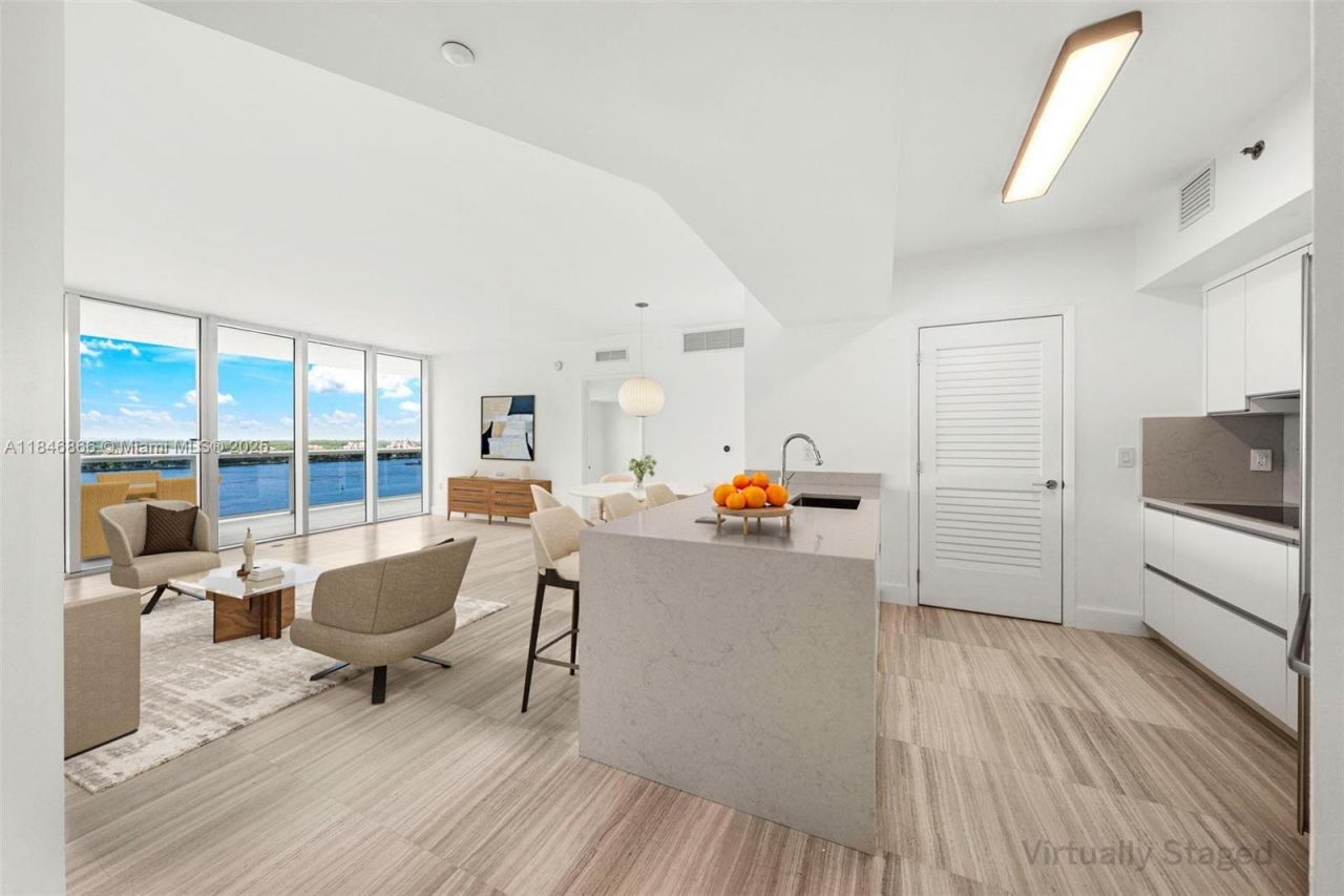 400 Alton Rd, Unit 1508, Miami Beach, FL 33139 Photo