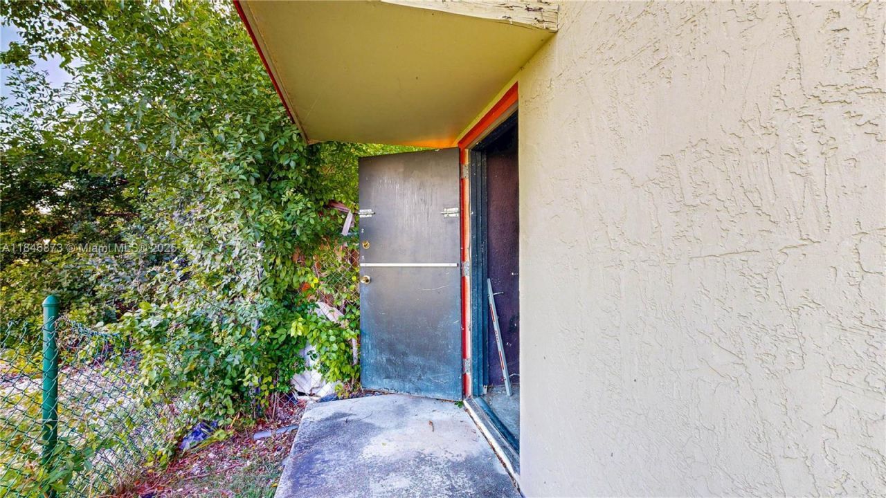 27330 S Dixie Hwy, Homestead, FL 33032 Photo