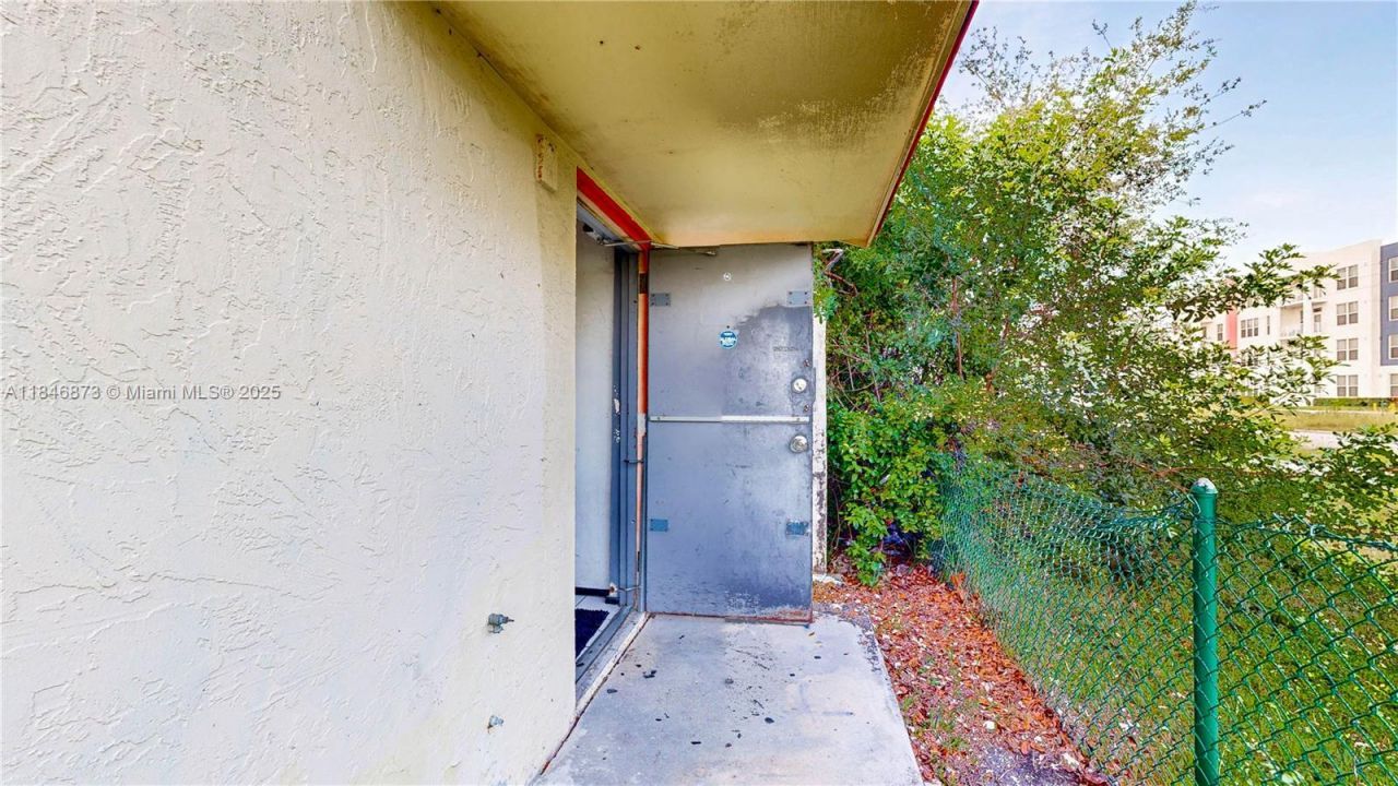 27330 S Dixie Hwy, Homestead, FL 33032 Photo