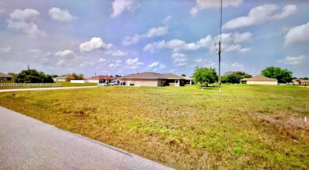 2117 NE 9th Pl, Cape Coral, FL 33909 Photo