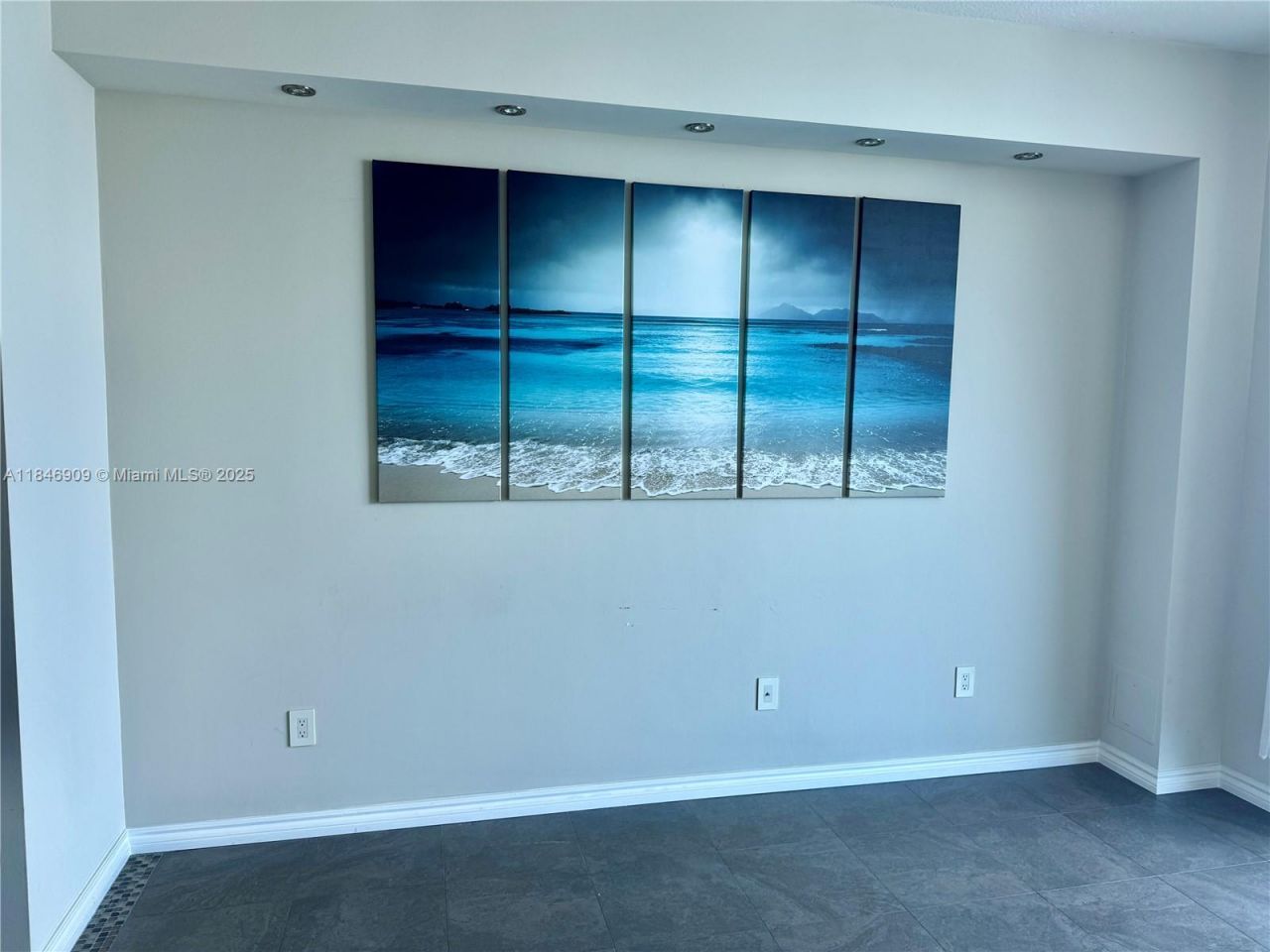 1945 S Ocean Dr, Unit 2311, Hallandale Beach, FL 33009 Photo