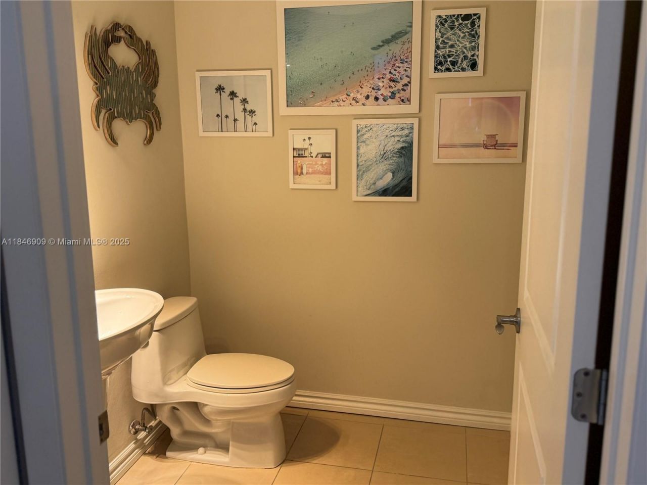 1945 S Ocean Dr, Unit 2311, Hallandale Beach, FL 33009 Photo