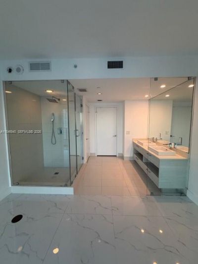 650 NE 32nd St, Unit 4406, Miami, FL 33137 Photo