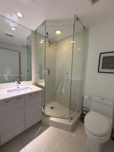 650 NE 32nd St, Unit 4406, Miami, FL 33137 Photo