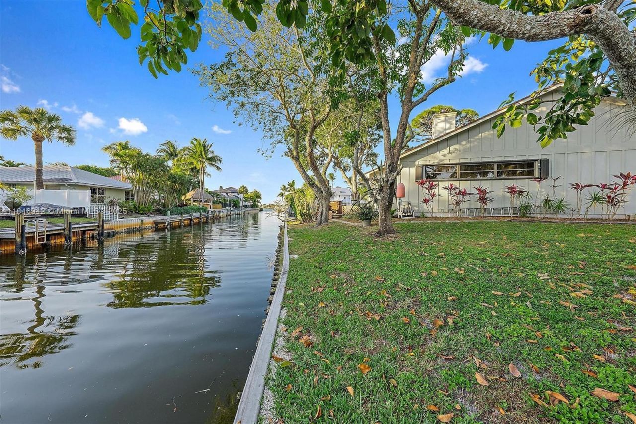 934 Penn Trl, Jupiter, FL 33458 Photo