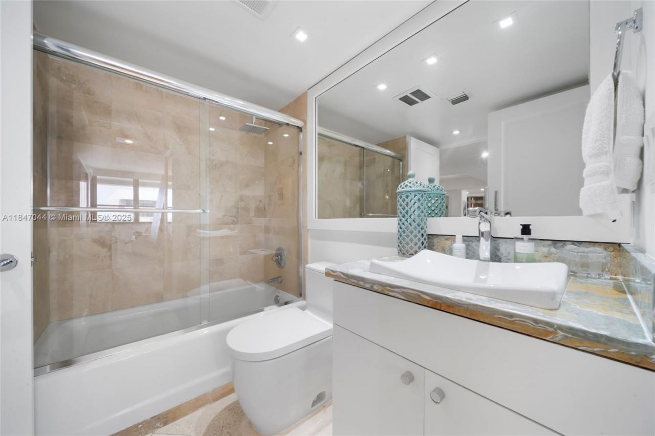 3 Grove Isle Dr, Unit C1804, Miami, FL 33133 Photo