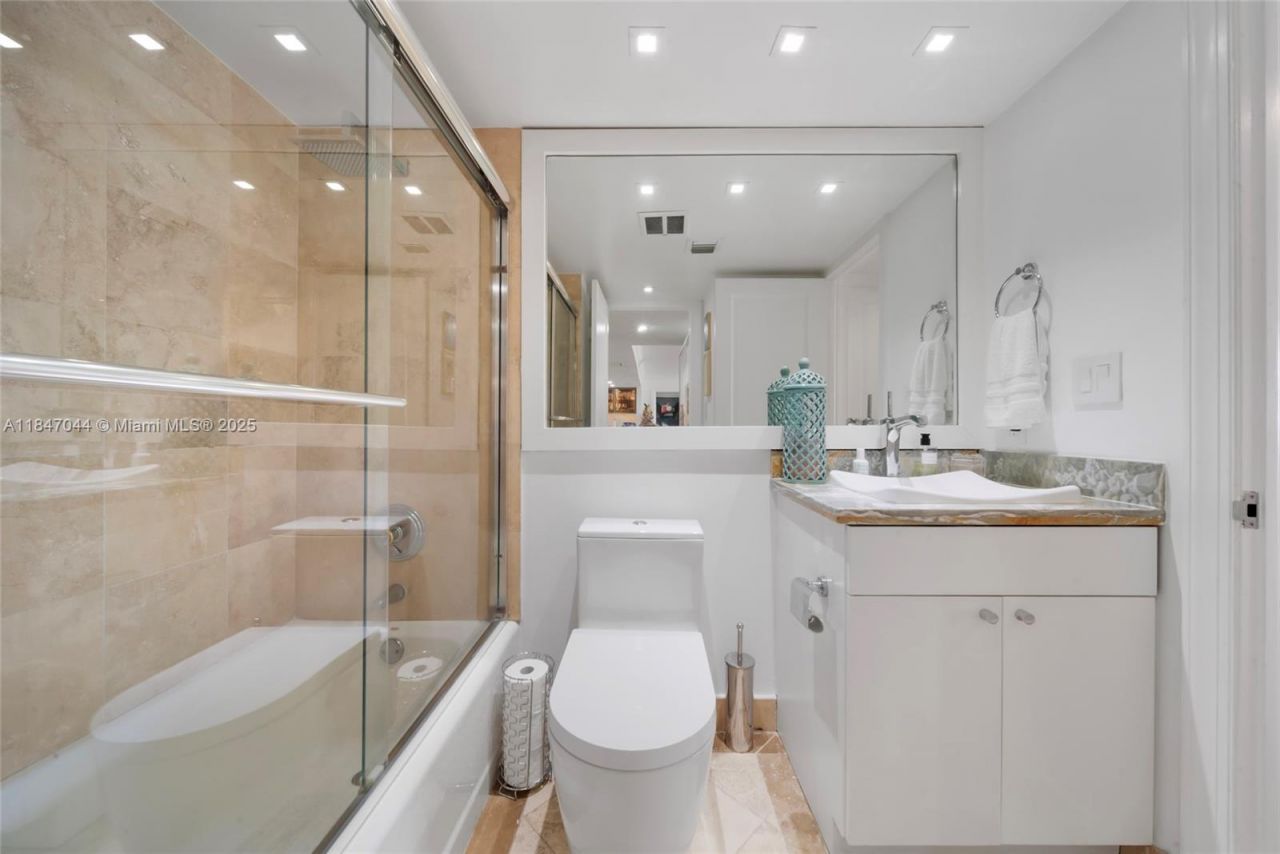 3 Grove Isle Dr, Unit C1804, Miami, FL 33133 Photo