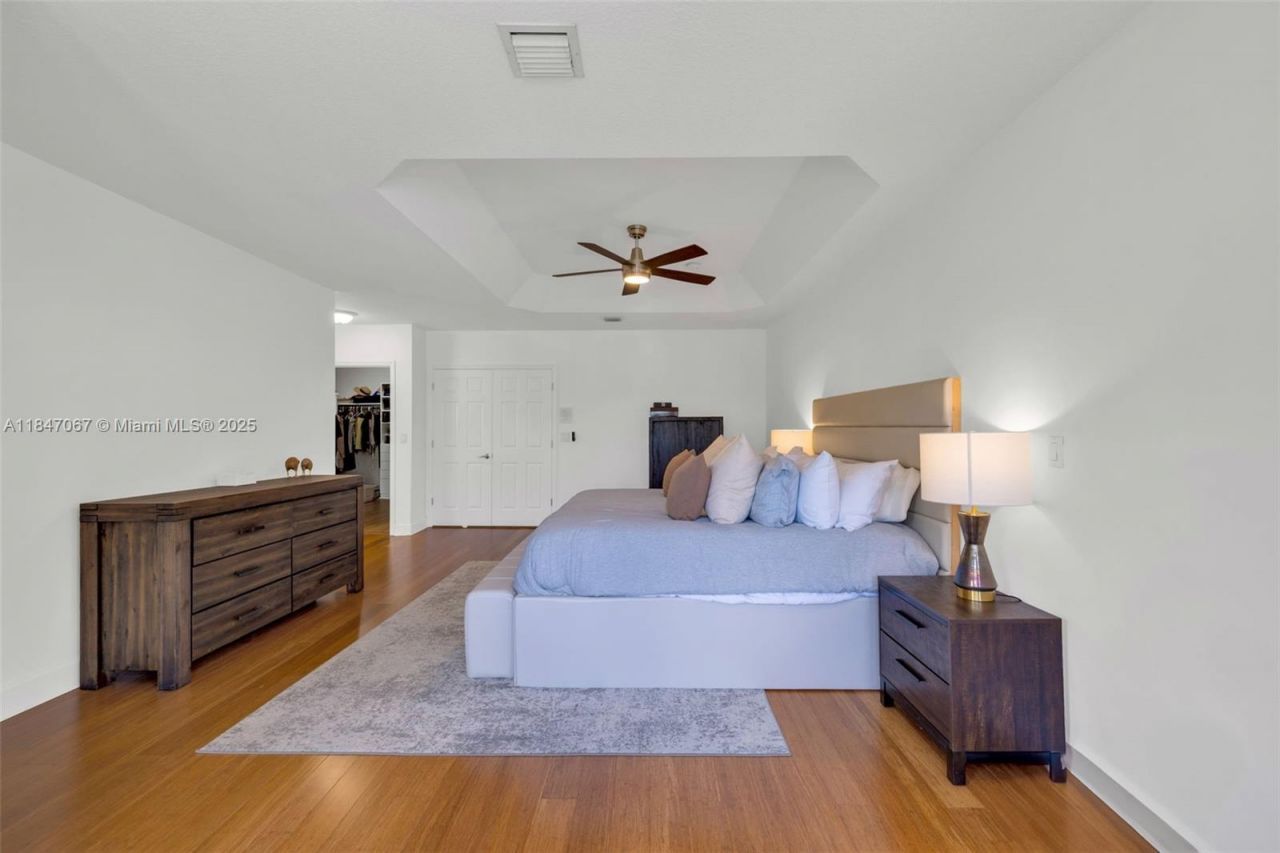 7301 NW 107th Pl, Doral, FL 33178 Photo