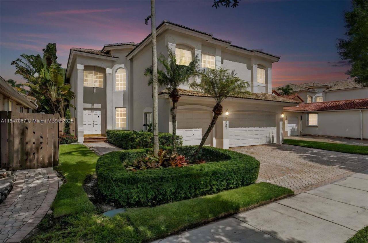 7301 NW 107th Pl, Doral, FL 33178 Photo