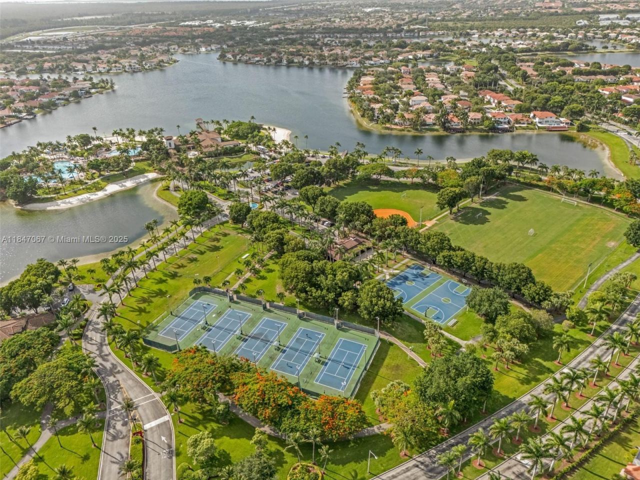 7301 NW 107th Pl, Doral, FL 33178 Photo