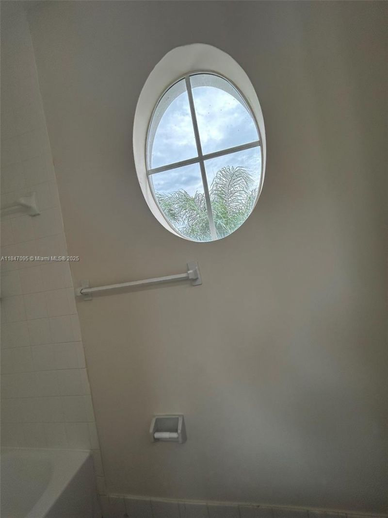 954 NE 42nd Ter, Homestead, FL 33033 Photo