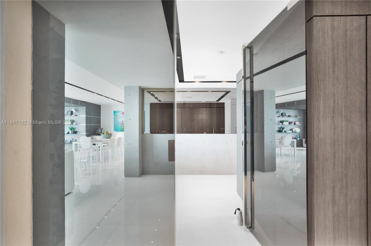 3535 S Ocean Drive, Unit 2104, Hollywood, FL 33019 Photo