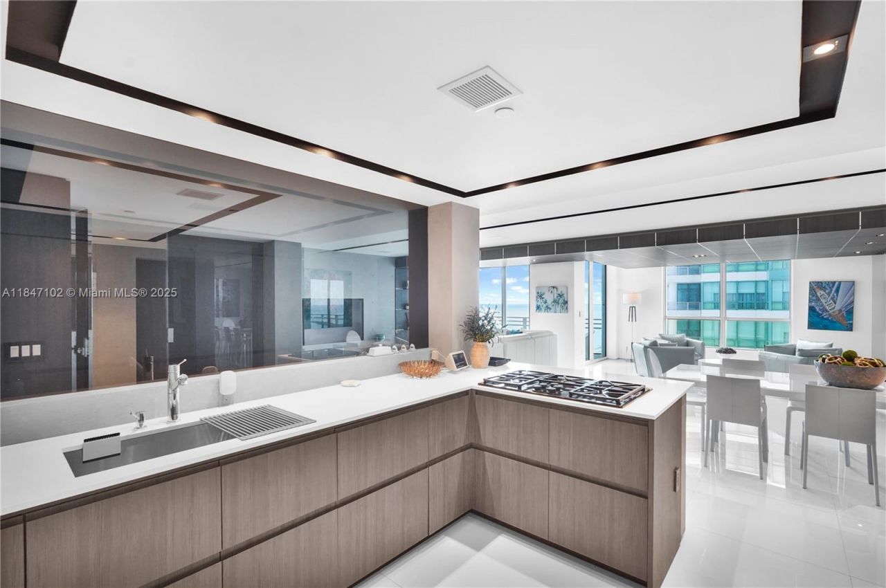 3535 S Ocean Drive, Unit 2104, Hollywood, FL 33019 Photo