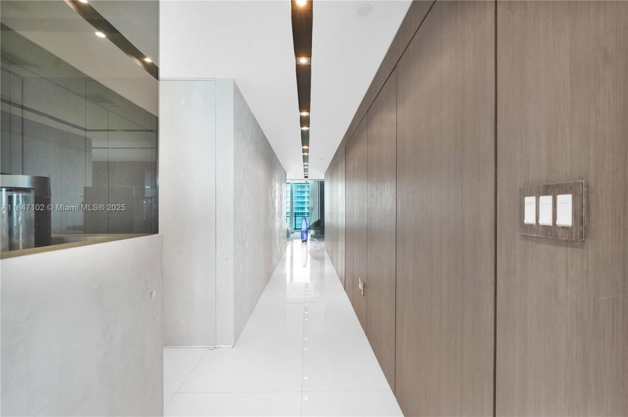 3535 S Ocean Drive, Unit 2104, Hollywood, FL 33019 Photo