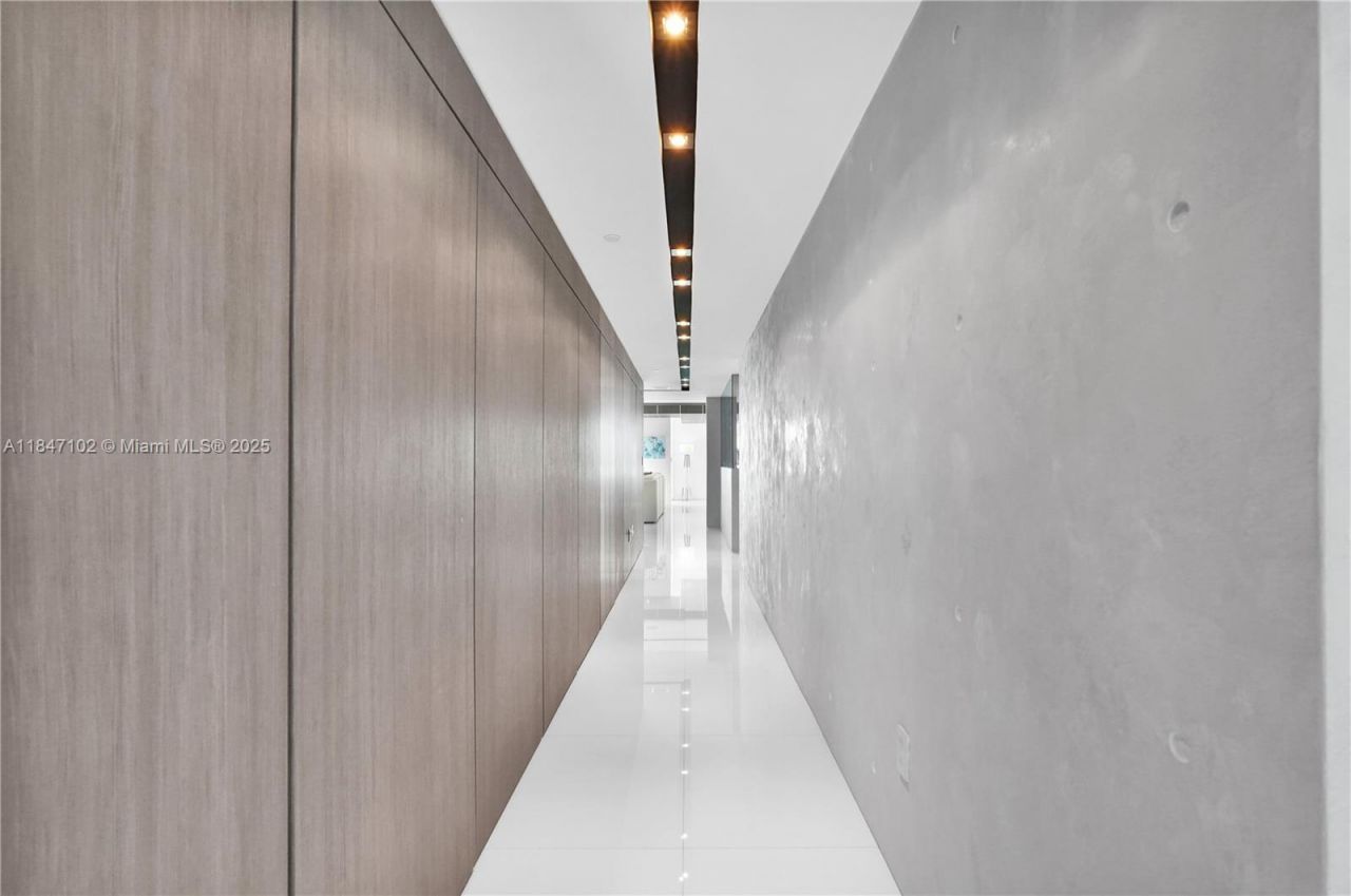 3535 S Ocean Drive, Unit 2104, Hollywood, FL 33019 Photo