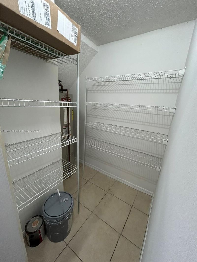 954 NE 42nd Ter, Homestead, FL 33033 Photo