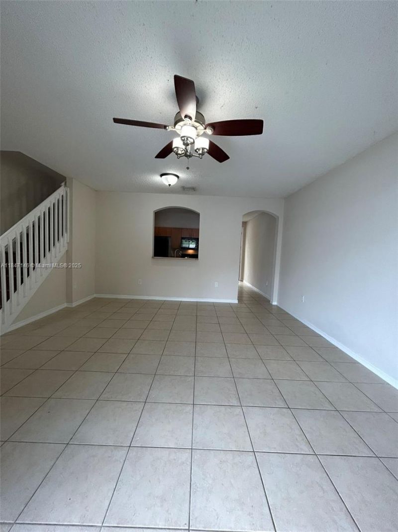 954 NE 42nd Ter, Homestead, FL 33033 Photo